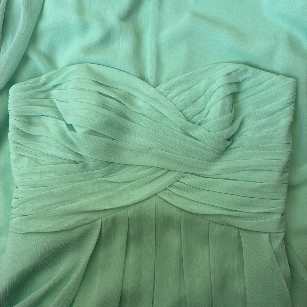 Elegant Mint Green David’s Bridal Strapless Dress - size 14